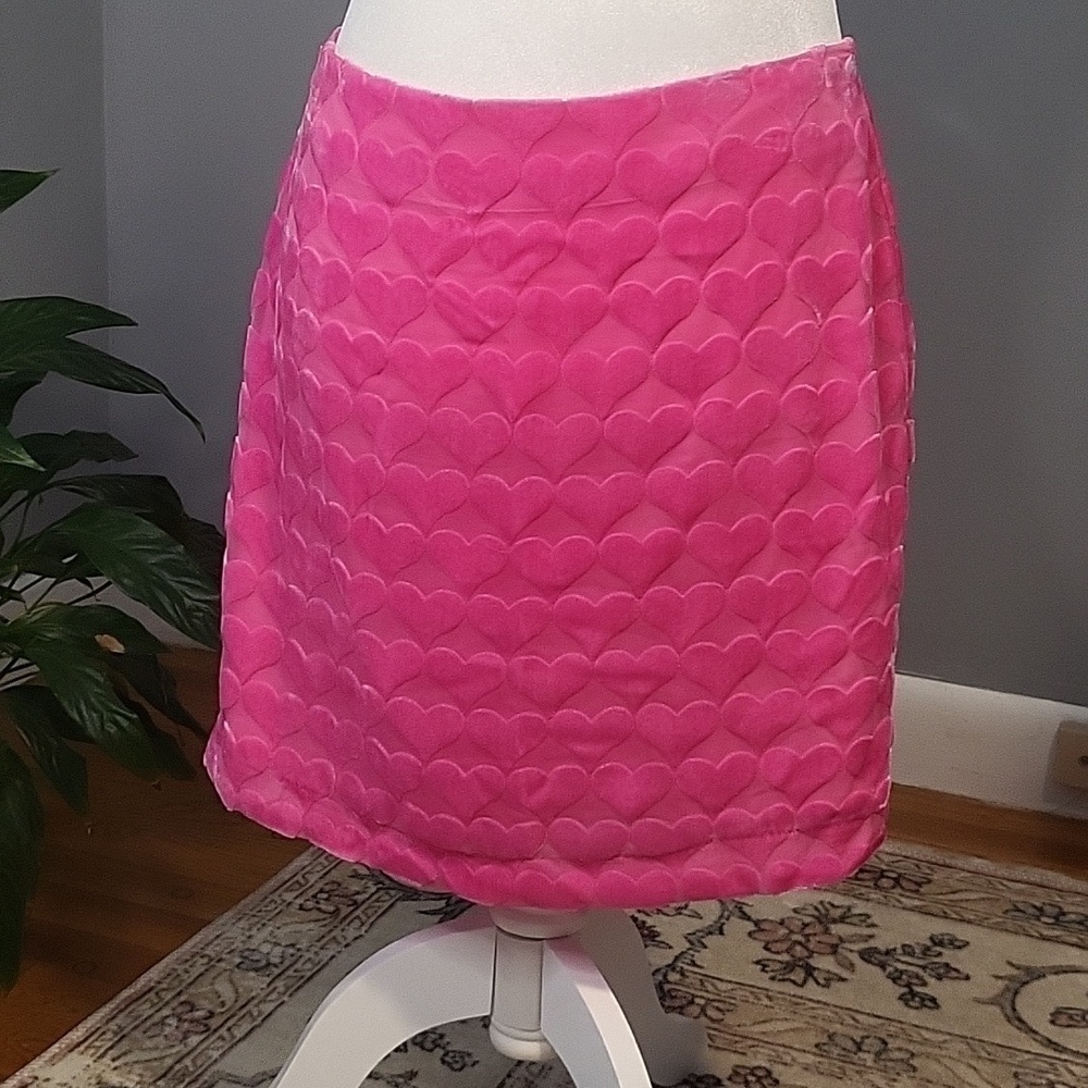 Cupcakes & Cashmere Pink Velour Velvet Heart Lined Mini Skirt Size 4 Valentine's